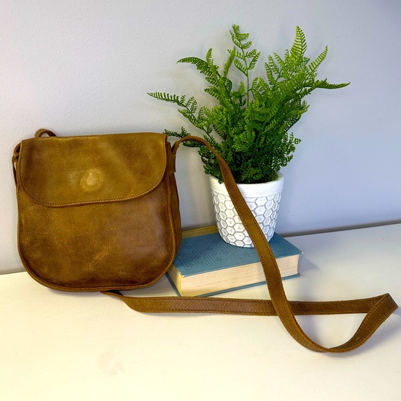Roots Canada Shoulder Bag Crossbody Vintage Leather Like New Condition